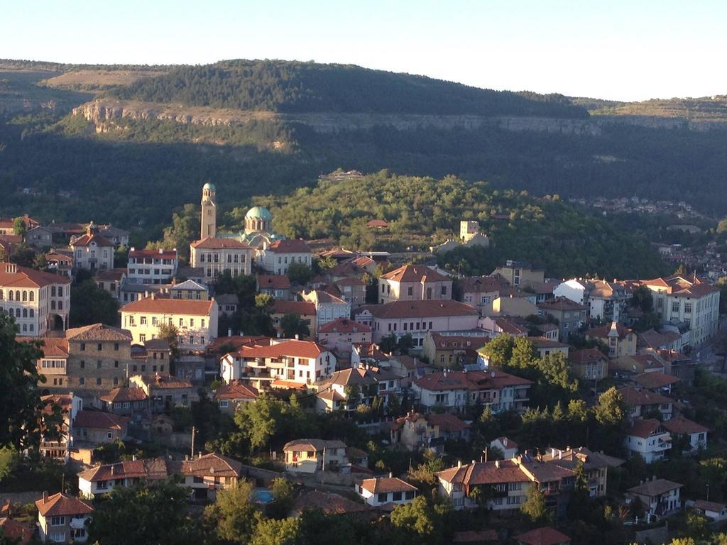 Family Hotel Silvestar Veliko Tărnovo Esterno foto